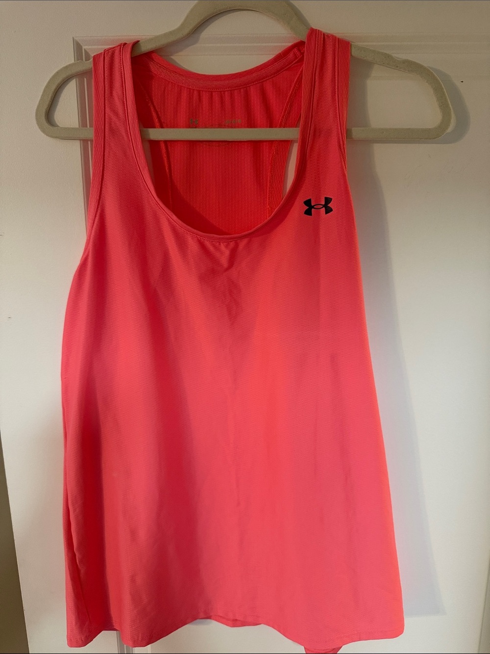 Under Armour Coral Pink Athletic Scoop Neck Tank